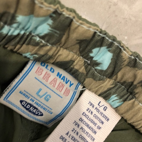 Girl’s green pant, Old Navy, size L (10) - Picture 3 of 5